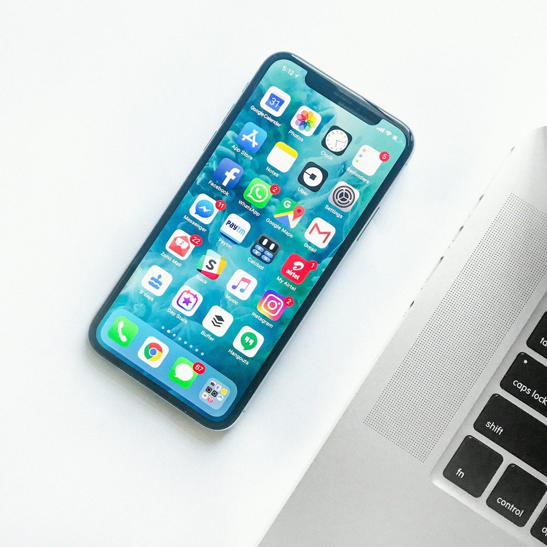 b体育入口 APP 赛程与赛事列表界面示意